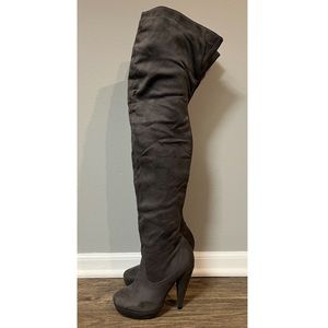 *SALE* Women’s Gray Suede Over The Knee Boots